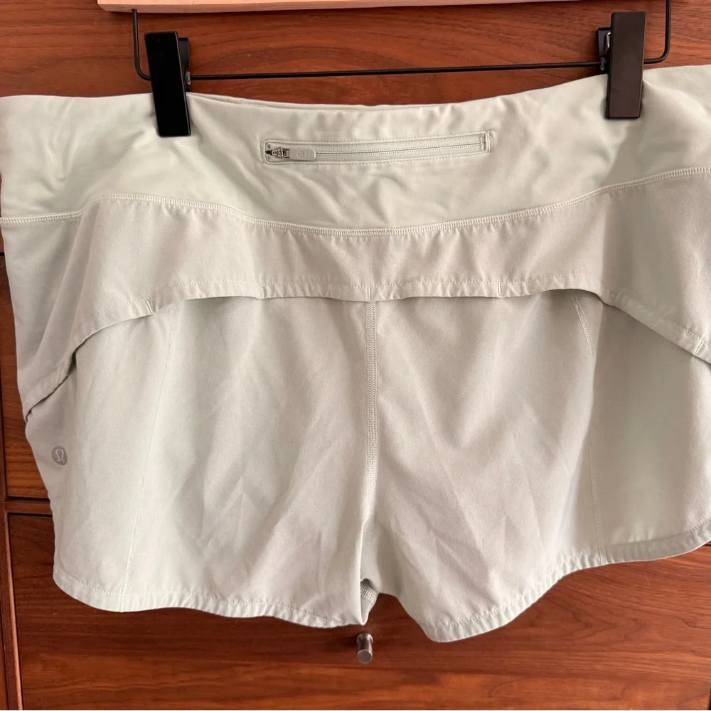 Lululemon Speed Up Low-Rise Lined Shorts 2.5" Size 14 - Picture 9 of 10